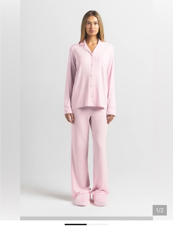 SKIMS Other - SKIMS Lightweight Pale Pink Button-Front Pajama Set